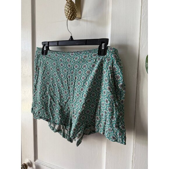 Old Navy women’s size large PLAYA shorts - Picture 2 of 7